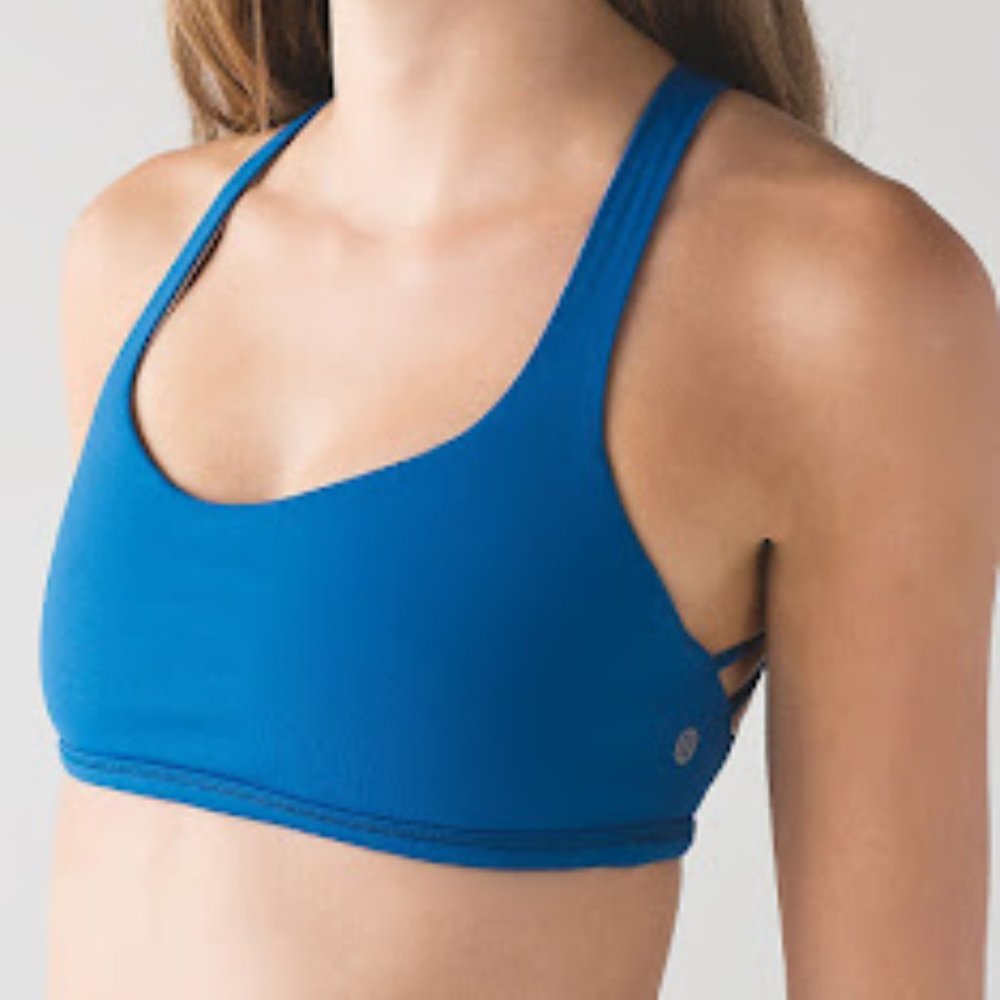 lululemon Free to Be Wild Bra - Blue Size 6